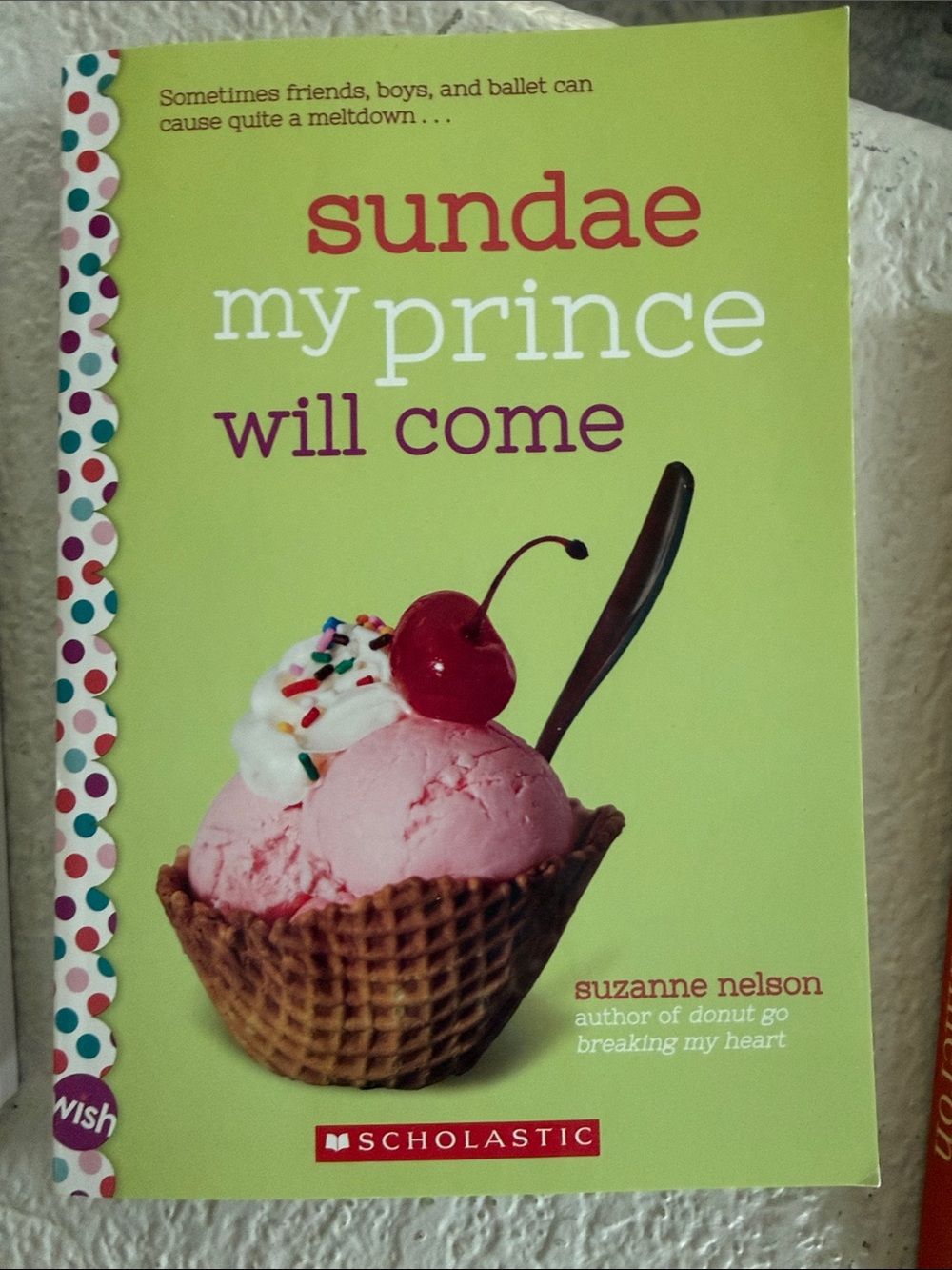 Assorted Books - Picture 5 of 6